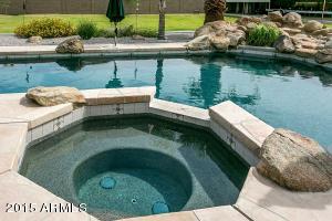 645 E Leah Ln, Gilbert, AZ 85234 photo 7