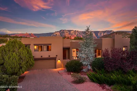 240 Mountain Shadows Dr, Sedona, AZ 86336