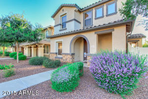 3947 E Kent Ave, Gilbert, AZ 85296 photo 2