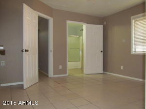 1008 Echo Ln, Phoenix, AZ 85020 photo 8