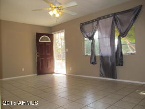 1008 Echo Ln, Phoenix, AZ 85020 photo 3