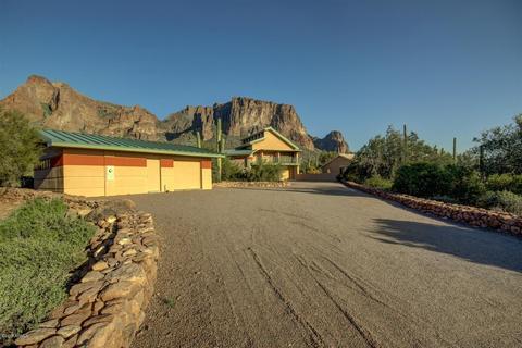 3075 N Prospectors Rd, Apache Junction, AZ 85119 photo 2