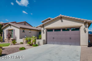2536 E Carob Dr, Gilbert, AZ 85298 photo 3