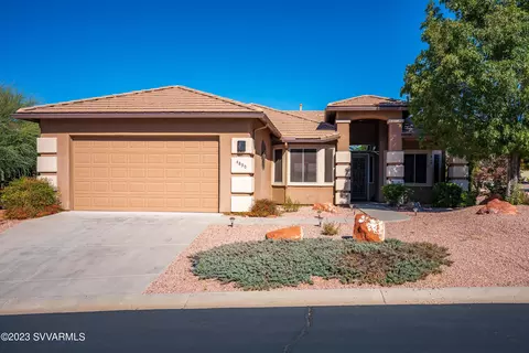 4890 Night Hawk Dr, Cornville, AZ 86325