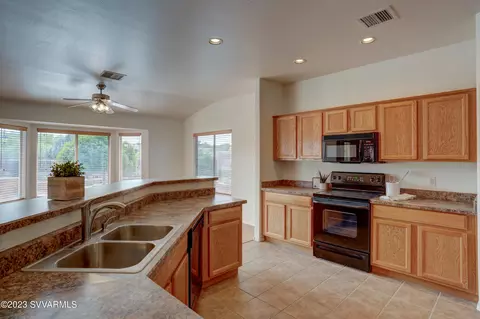6315 E Drifting Cloud Ct, Cornville, AZ 86325 photo 3