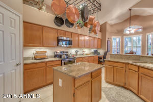 6760 E Vinson Cir, Mesa, AZ 85215 photo 13