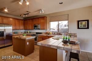 997 S Roles Dr, Gilbert, AZ 85296 photo 7