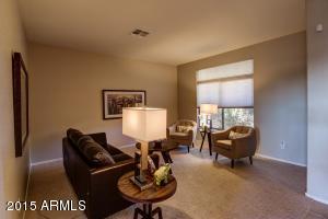 997 S Roles Dr, Gilbert, AZ 85296 photo 5