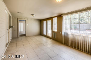 2434 N 37th Pl, Phoenix, AZ 85008 photo 8