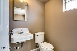 2434 N 37th Pl, Phoenix, AZ 85008 photo 13