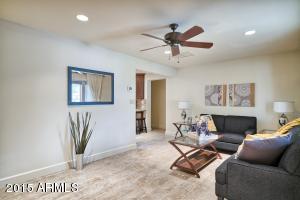 1002 E San Juan Ave, Phoenix, AZ 85014 photo 3