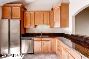 1228 E Palacio Ln, Phoenix, AZ 85014 photo 2