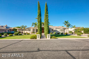 2736 E Taurus Pl, Chandler, AZ 85249 photo 2