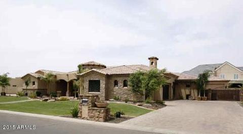 3042 E Robin Ln, Gilbert, AZ 85296 photo 1