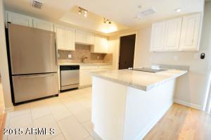 806 E Todd Dr, Tempe, AZ 85283 photo 4