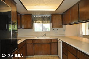 741 E Manhatton Dr, Tempe, AZ 85282 photo 3