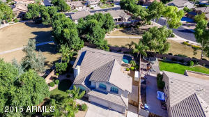 212 E Bernie Ln, Gilbert, AZ 85295 photo 2