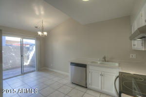 5828 N 8th Pl, Phoenix, AZ 85014 photo 3