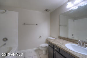 5828 N 8th Pl, Phoenix, AZ 85014 photo 9