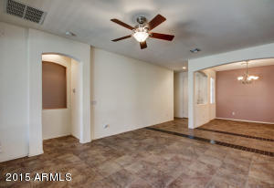 6322 S Sky Ct, Gilbert, AZ 85297 photo 9