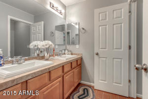 887 E Aberdeen Dr, Gilbert, AZ 85298 photo 40
