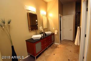 4143 E Minnezona Ave, Phoenix, AZ 85018 photo 8