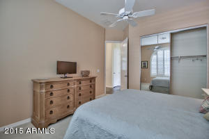 3529 E Robin Ln, Phoenix, AZ 85050 photo 13