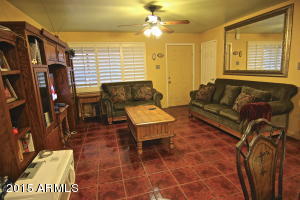 3027 N 35th Dr N, Phoenix, AZ 85019 photo 9