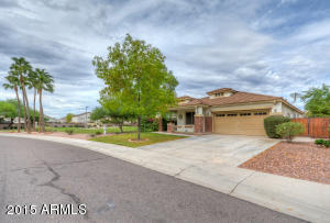 2540 W Hawks Eye Ave, Apache Junction, AZ 85120 photo 3