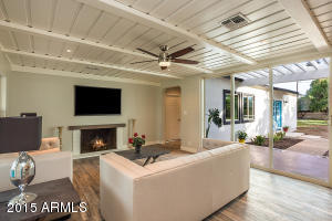 2441 E Mitchell Dr, Phoenix, AZ 85016 photo 8