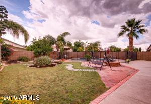 2122 E Smoke Tree Rd, Gilbert, AZ 85296 photo 4
