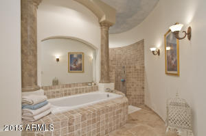 5301 E Osborn Rd, Phoenix, AZ 85018 photo 16