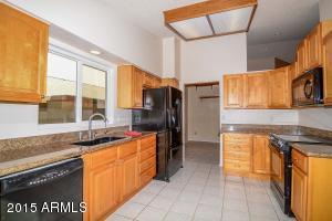 3829 Everett Dr, Phoenix, AZ 85032 photo 9