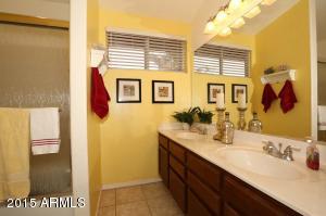3720 E Morrow Dr, Phoenix, AZ 85050 photo 28