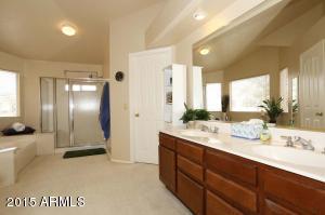 3720 E Morrow Dr, Phoenix, AZ 85050 photo 22