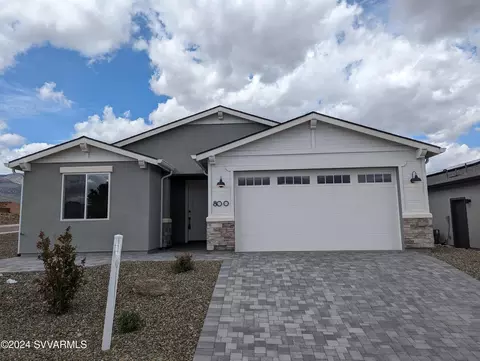 800 Flat Iron Rd, Clarkdale, AZ 86324
