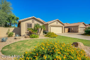 3288 E Warbler Rd, Gilbert, AZ 85297 photo 1