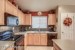 3288 E Warbler Rd, Gilbert, AZ 85297 photo 9