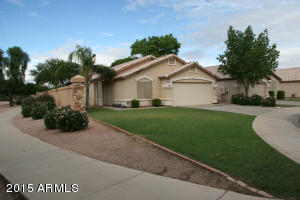 2002 E Saratoga St, Gilbert, AZ 85296 photo 1