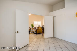 2715 E Rockledge Rd, Phoenix, AZ 85048 photo 8