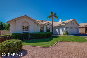 4207 E Taro Ln, Phoenix, AZ 85050 photo 1