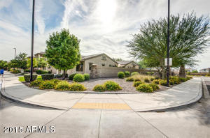 1027 E Blue Spruce Ln, Gilbert, AZ 85298 photo 3