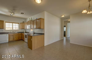 1027 E Blue Spruce Ln, Gilbert, AZ 85298 photo 4