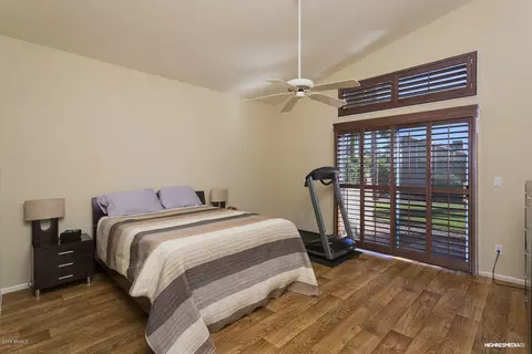 4627 E Michelle Dr, Phoenix, AZ 85032 photo 9