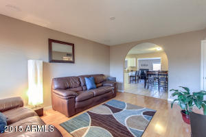 5652 S 40th Pl, Phoenix, AZ 85040 photo 4