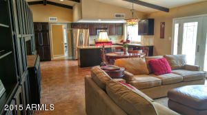 318 E Waltann Ln, Phoenix, AZ 85022 photo 5