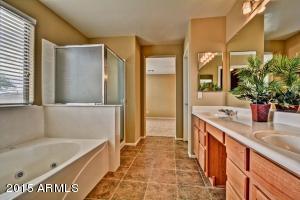 4553 E Ivanhoe St, Gilbert, AZ 85295 photo 9