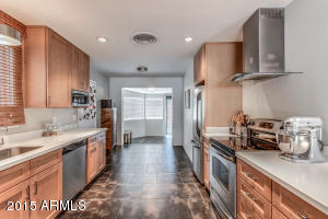 603 E Solana Dr, Tempe, AZ 85281 photo 4