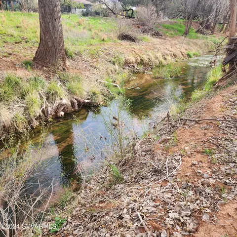 10345 E Creekside Dr, Cornville, AZ 86325