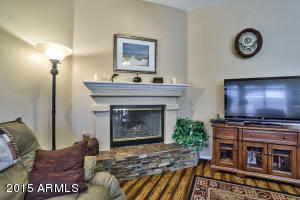 4425 E Weaver Rd, Phoenix, AZ 85050 photo 8